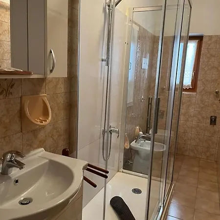 شقة Ciasa Giulia *
